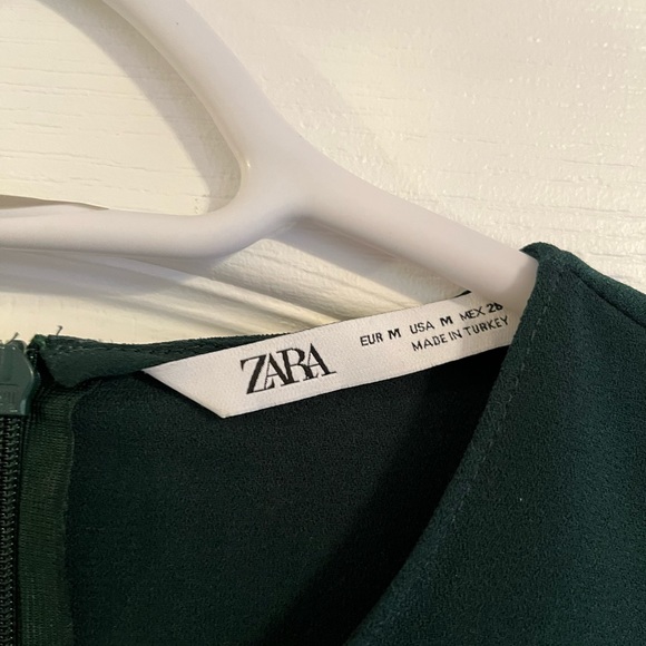 Zara dark green shift dress with pleats at the bottom size US medium - Picture 4 of 5